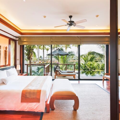 Andara_3-Bedroom-Pool-Suite_Master-Bedroom1-500x500