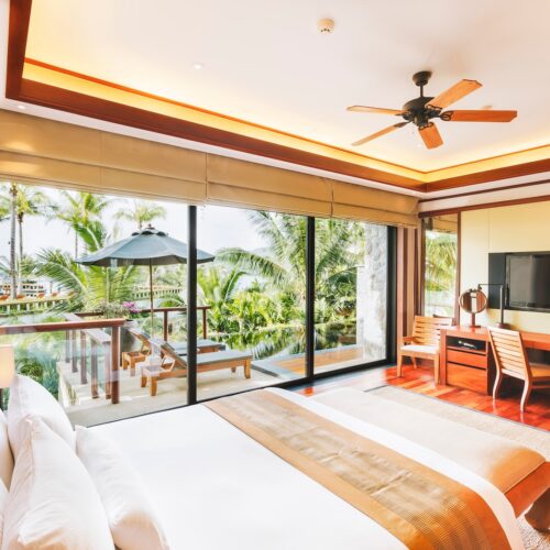 Andara_3-Bedroom-Pool-Suite_Master-Bedroom2-500x500